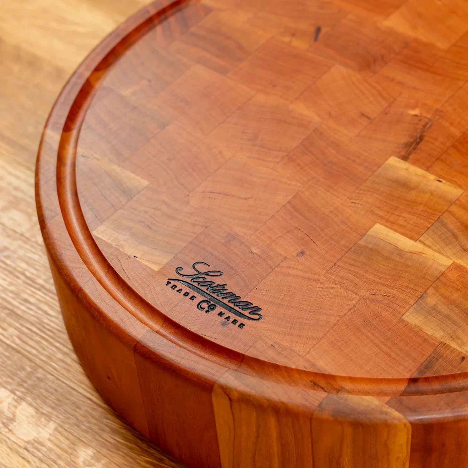 Cherry End Grain Round Butcher Block with Juice Groove - Image 5
