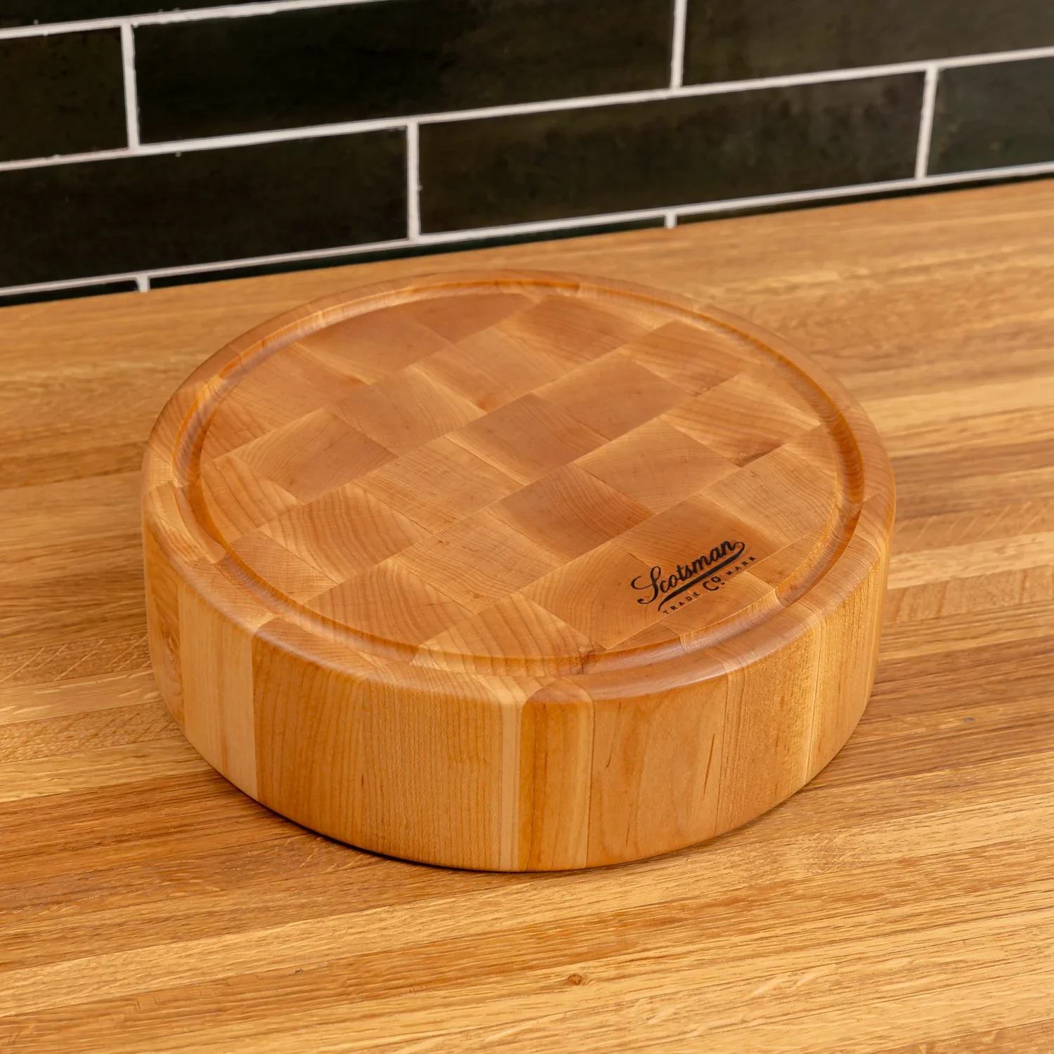 Maple End Grain Round Butcher Block with Juice Groove - Image 9