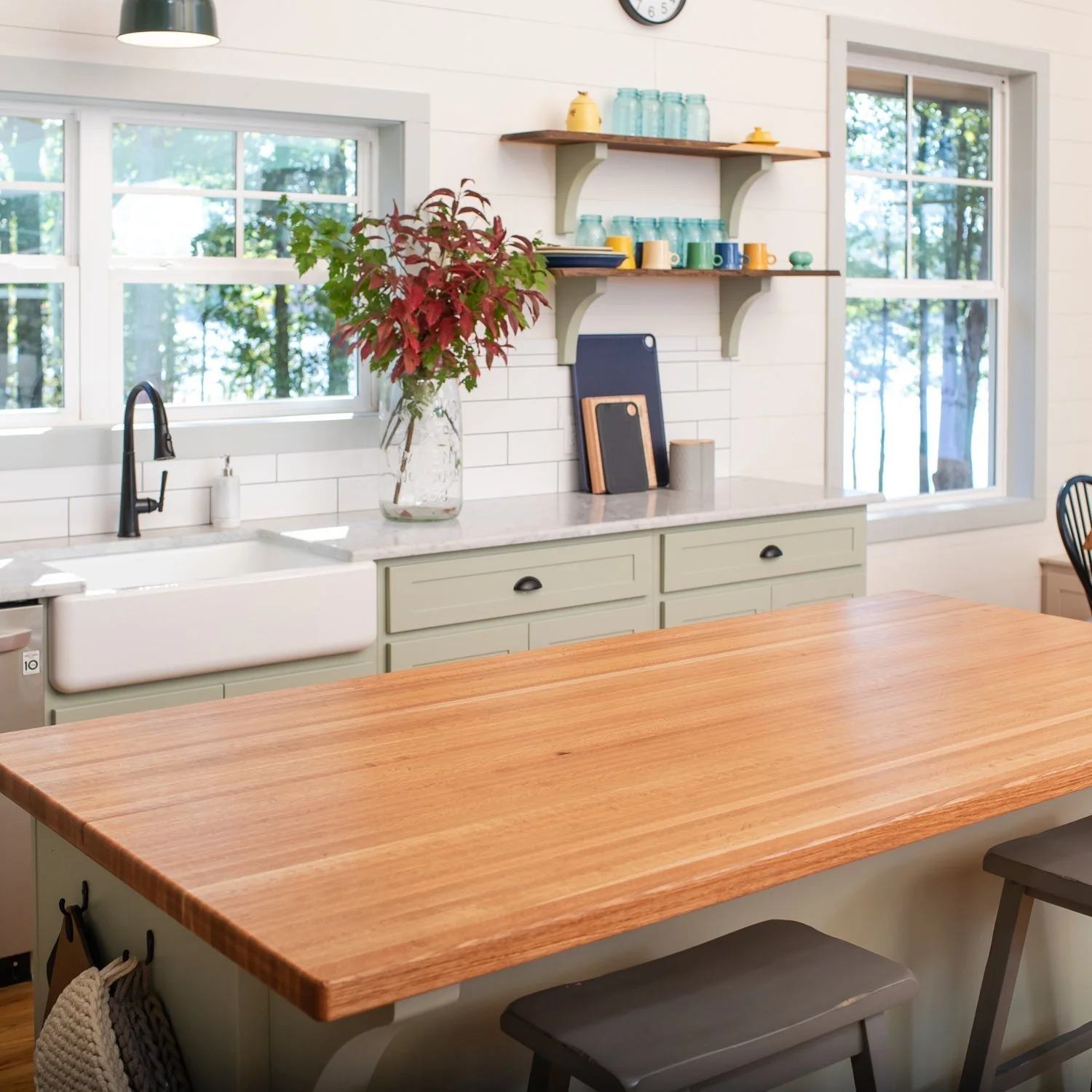 Red Oak Island Top Polyurethane Finish - Image 9