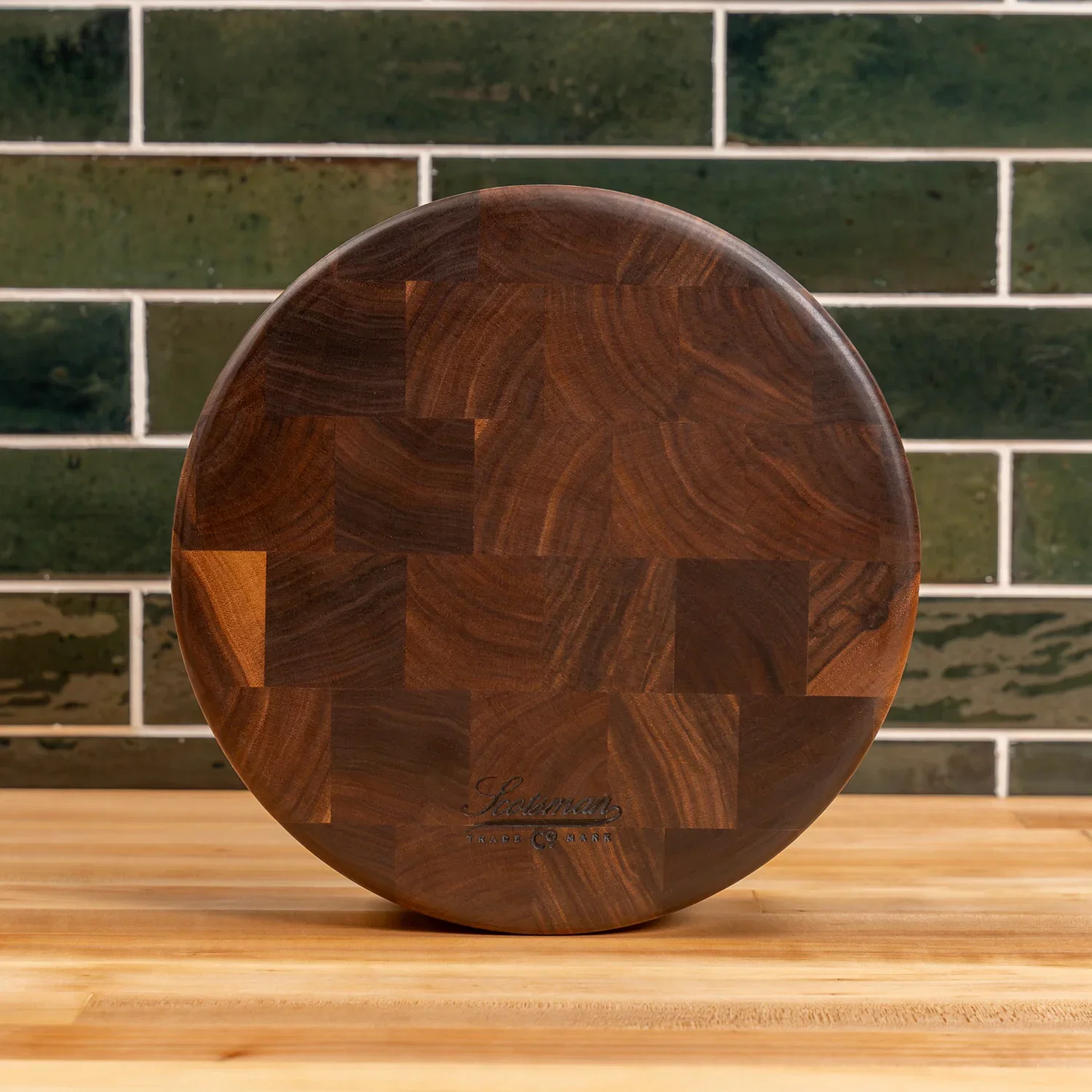 Walnut End Grain Round Butcher Block - Image 3