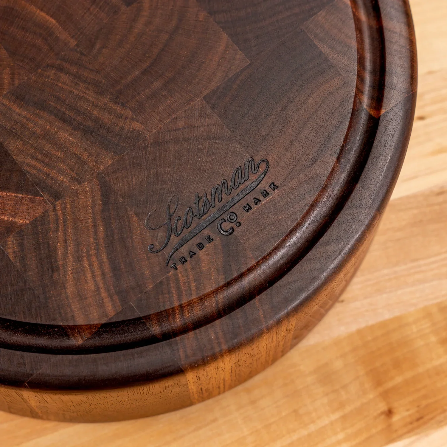 Walnut End Grain Round Butcher Block with Juice Groove - Image 8