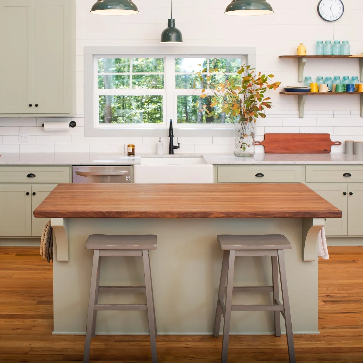 Walnut Island Top Polyurethane Finish - Image 4