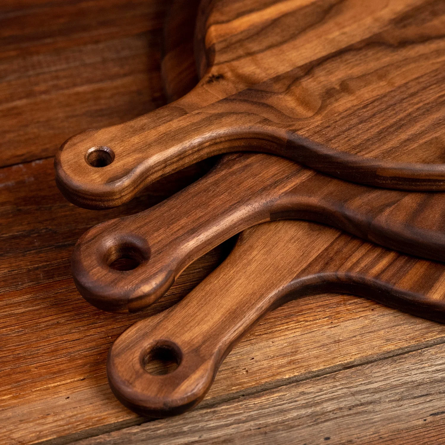 Walnut Pizza Board - Image 6